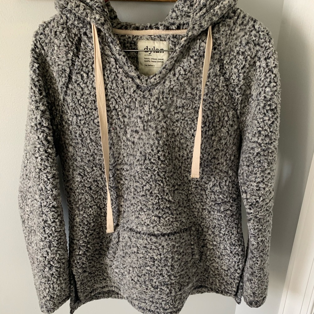 Dylan by True Grit Sherpa hooded pullover, warm